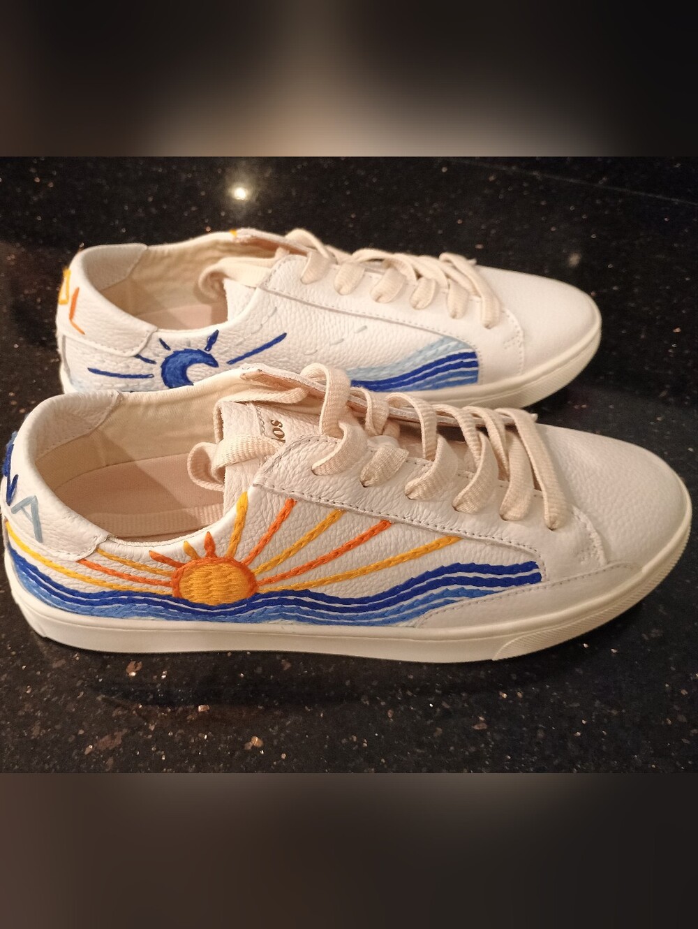 SOLUDOS White Leather SUNRISE SUNSET Embroidered SNEAKERS Athletic SHOES Women's